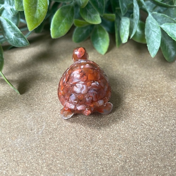 Red Jasper & Resin Sculpted Crystal Turtle - Picture 5 of 5